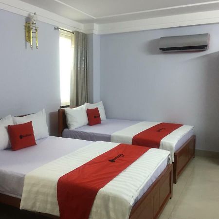 Reddoorz Near Hoa Lu Stadium Ho Chi Minh City Exterior photo